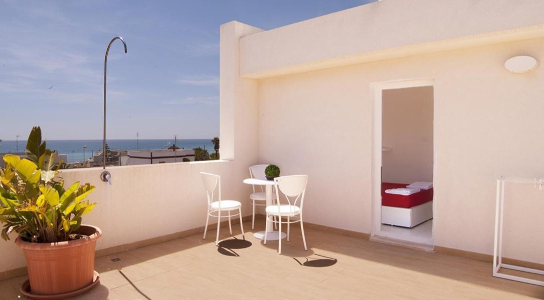 Hotel Beach Salento 마리나 디 페스콜루스 외부 사진